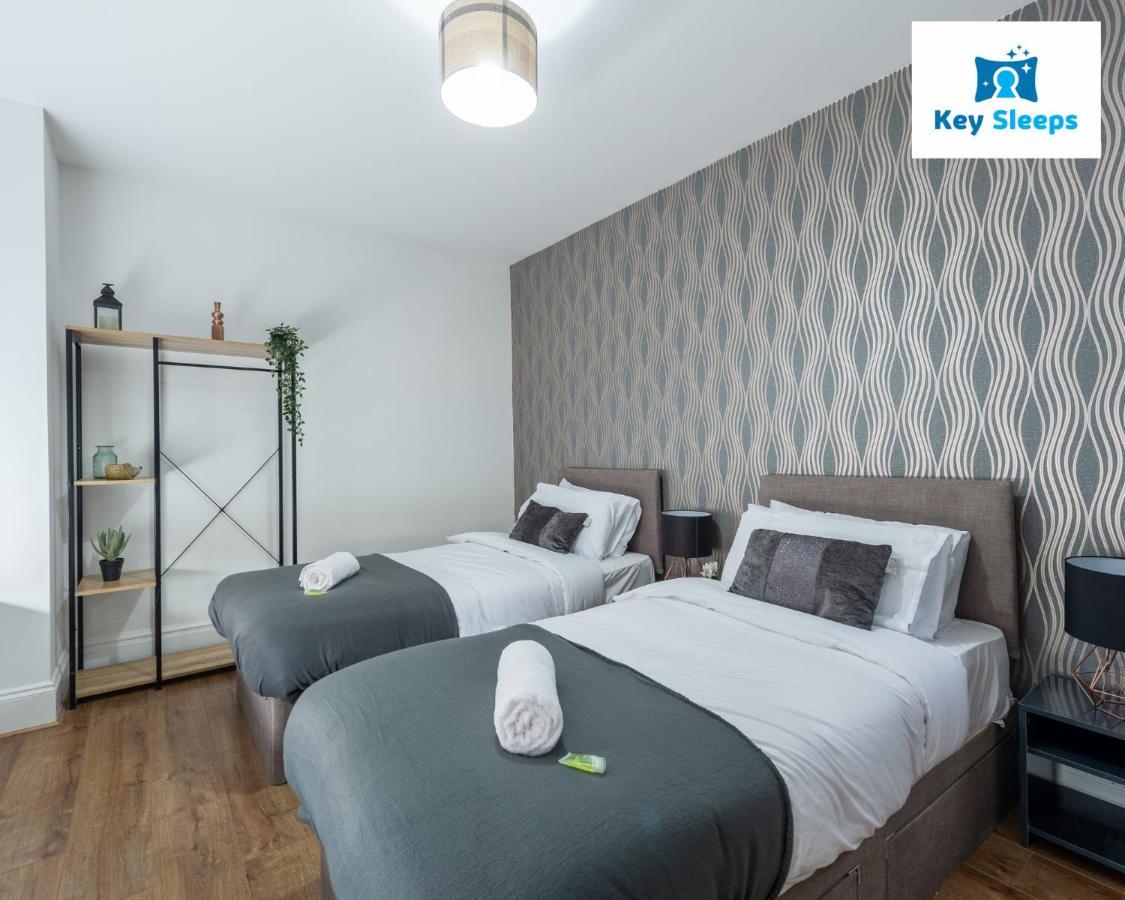 Five Bedroom Spacious Modern House By Keysleeps Short Lets Workington Lake District Beach ภายนอก รูปภาพ